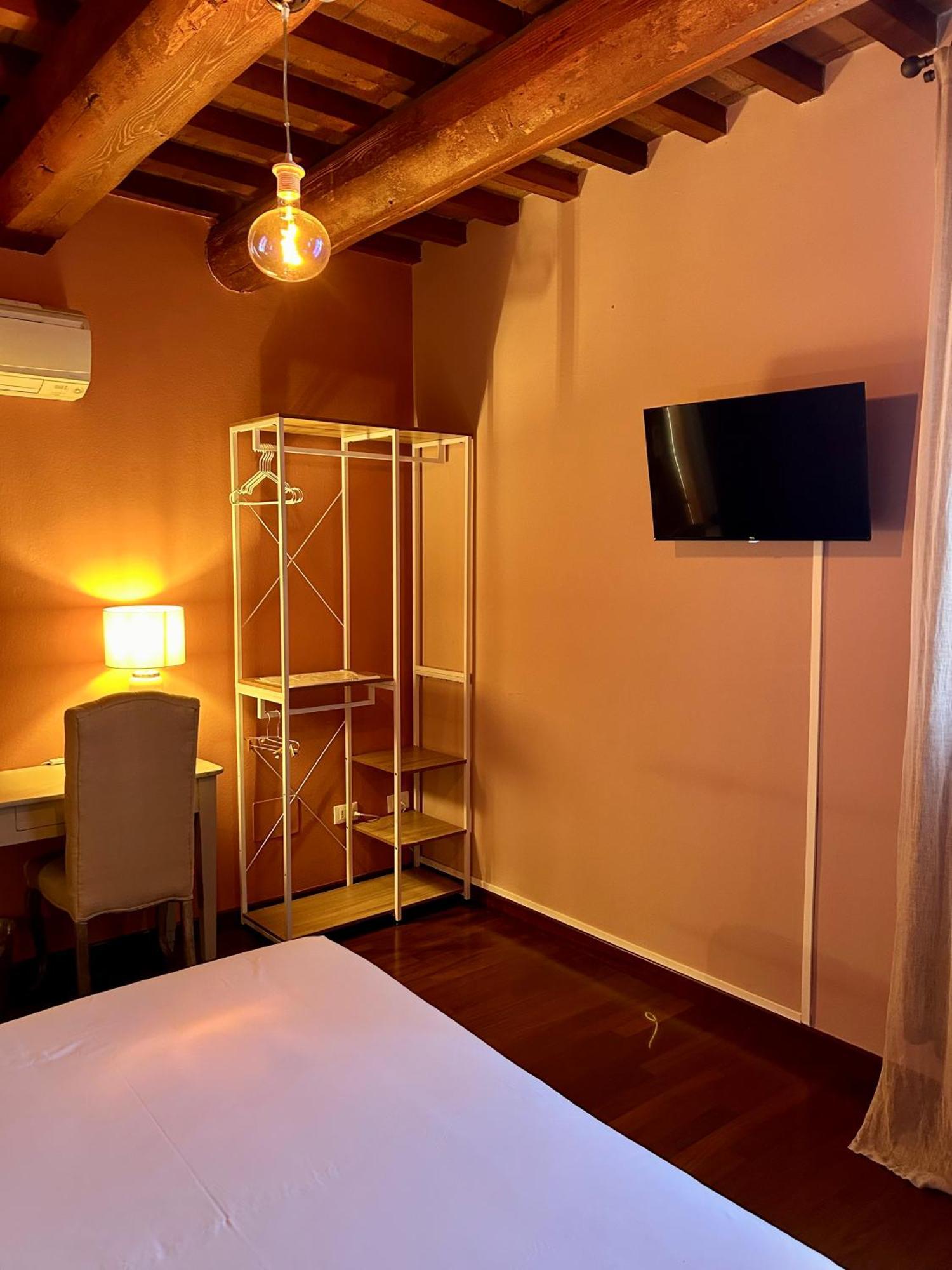 La Maison B&B Lugo  Eksteriør billede